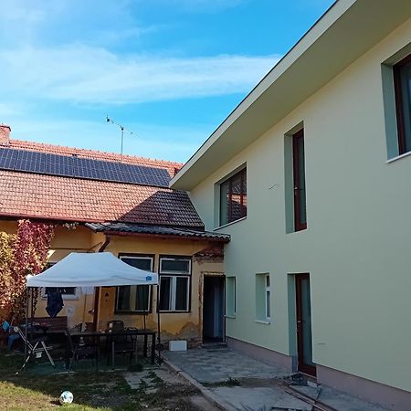 Statek Apartment Veverska Bityska Екстериор снимка