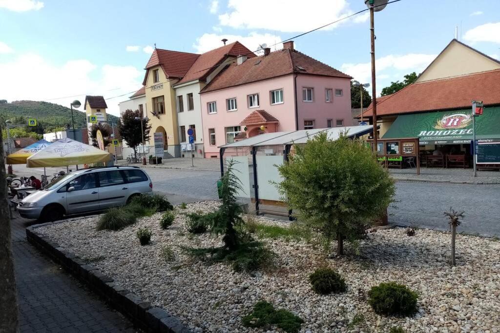 Statek Apartment Veverska Bityska Екстериор снимка